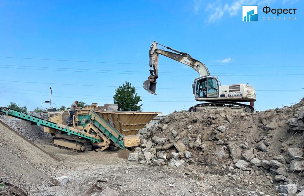 Демонтаж на Дунаєвецькому елеваторі -1