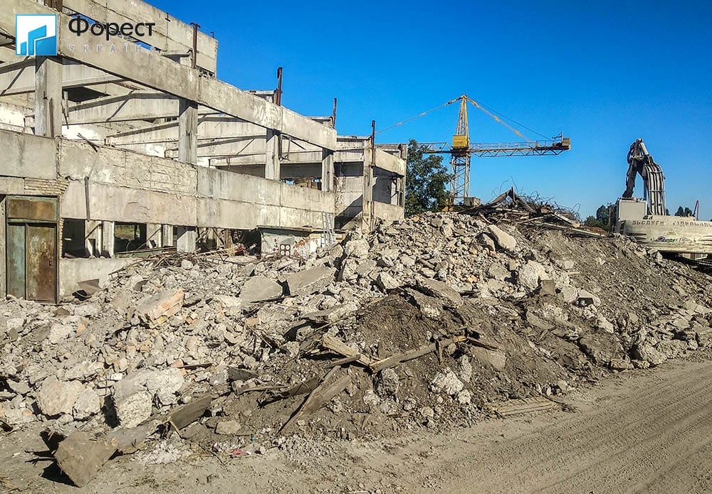 Переваги дробіння будівельного бою разом із «Форест-Україна»