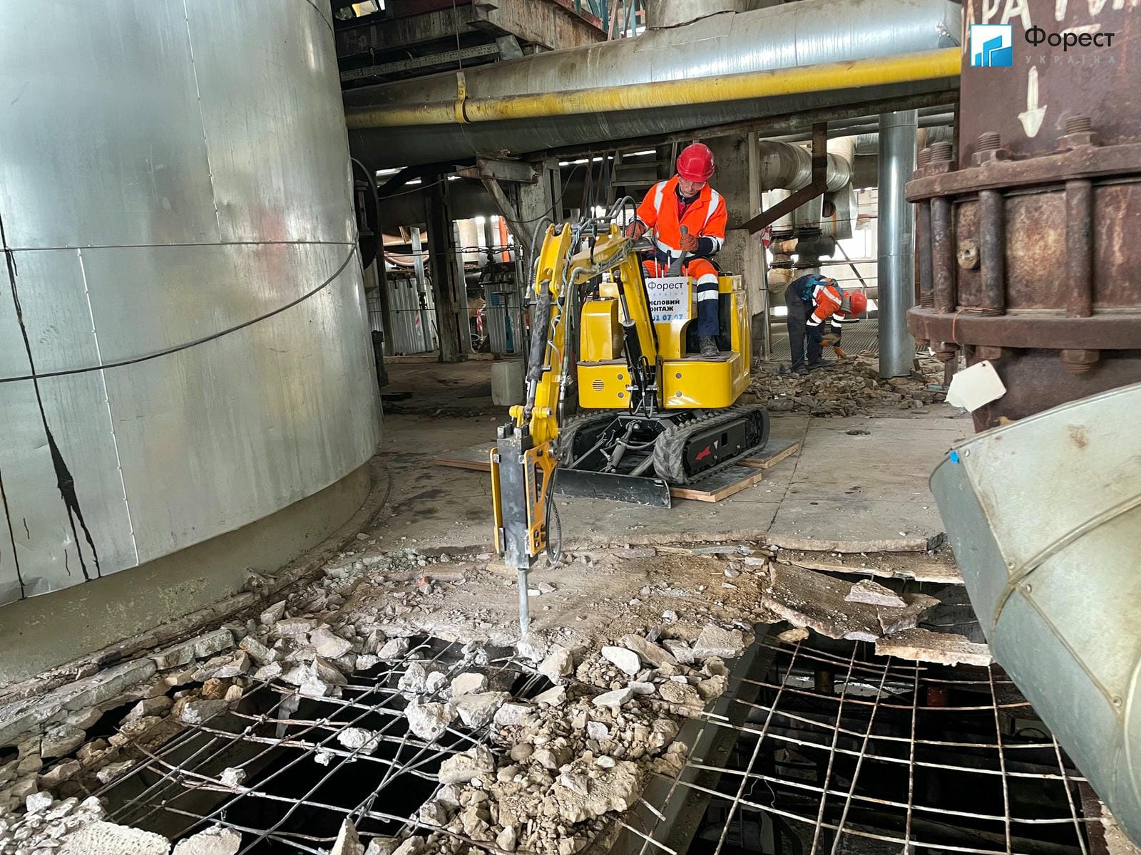 Як виконувати демонтажні роботи в стиснутих умовах?