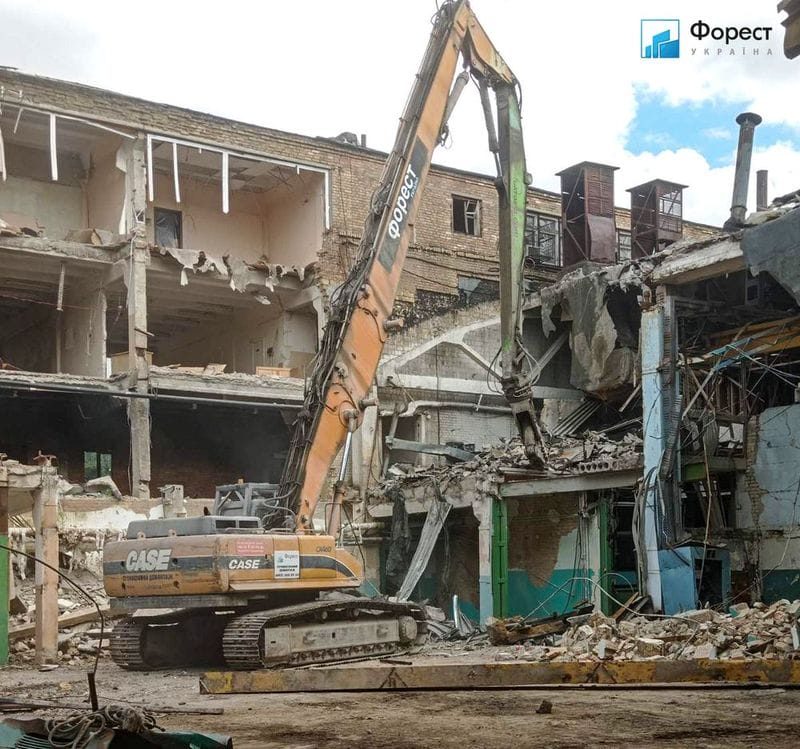 Демонтажні роботи в складних умовах