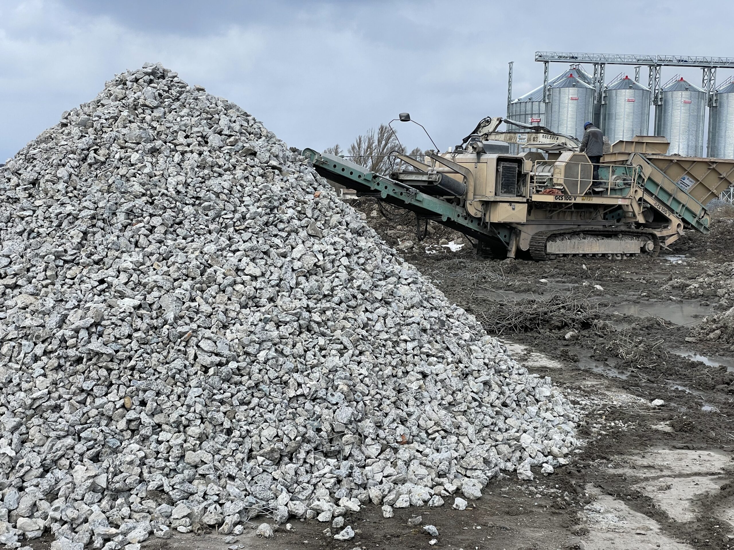 Як правильно утилізувати будівельні відходи після демонтажу?