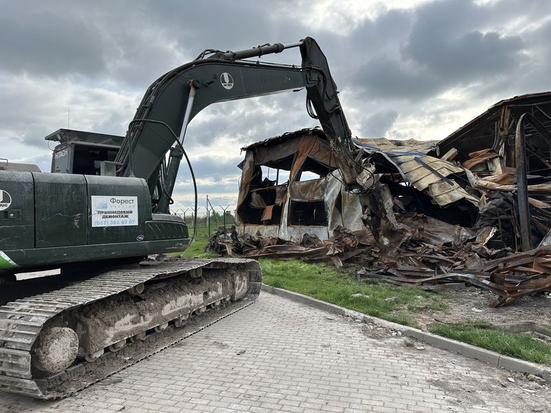 Демонтаж промислових металоконструкцій: чому важливо залучати професіоналів